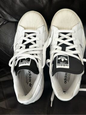 Adidas Superstar
